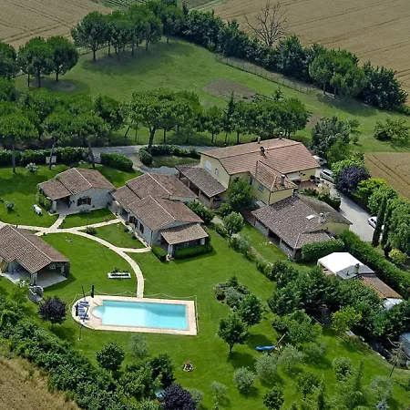 Hotel Modern In Marsciano With Private Pool Fanciullata