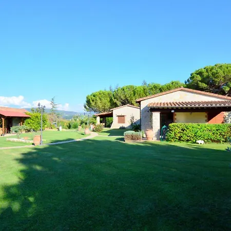 Hotel Modern In Marsciano With Private Pool Fanciullata